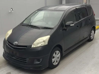 Toyota Passo Sette