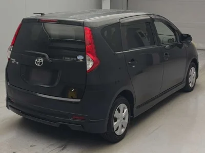 Toyota Passo Sette