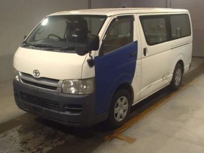 Toyota HiAce Van