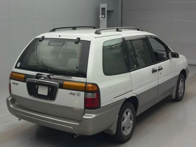 Nissan Prairie