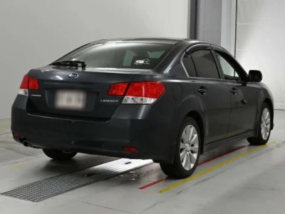 Subaru LEGACY B4