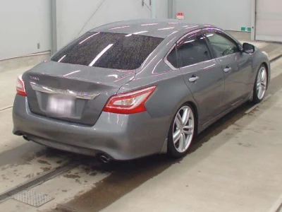Nissan TEANA
