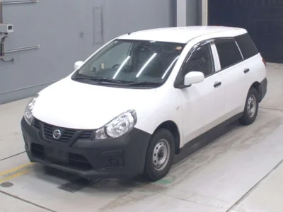 Nissan AD