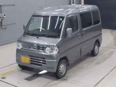 Mitsubishi Minicab Van