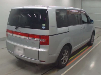 Mitsubishi DELICA D5