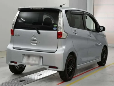 Mitsubishi EK CUSTOM