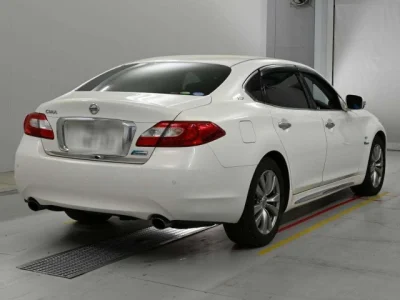 Nissan CIMA