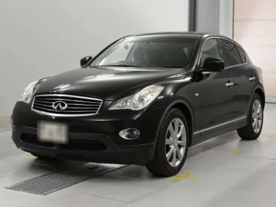 Nissan SKYLINE CROSSOVER