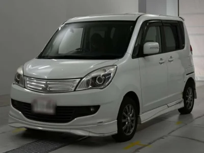 Mitsubishi Delica D:2