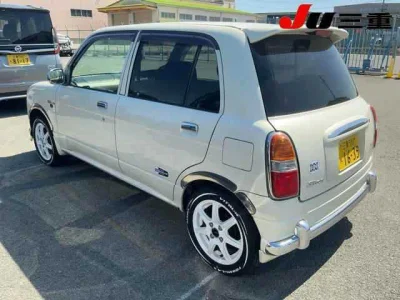 Daihatsu Mira