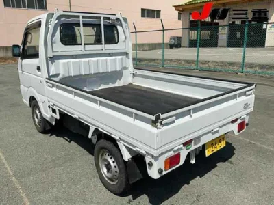 Mazda Scrum Truck