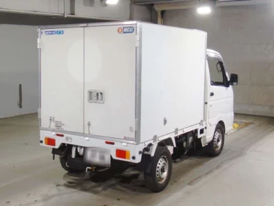 Nissan NT100 Clipper