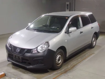 Nissan AD