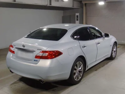 Nissan FUGA