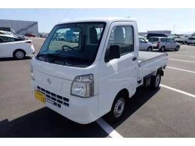 Nissan NT100 Clipper