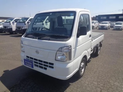 Nissan NT100 Clipper