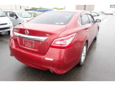 Nissan TEANA