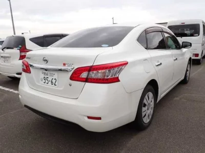 Nissan SYLPHY