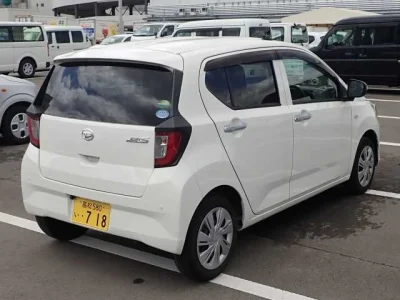 Daihatsu MIRA E S