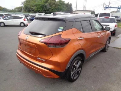 Nissan KICKS