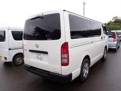 Toyota HiAce Van