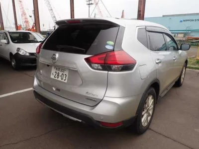 Nissan X-TRAIL