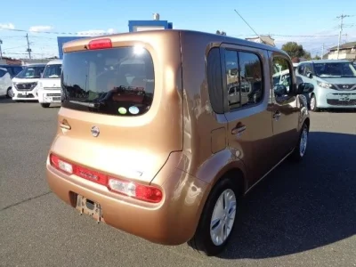 Nissan CUBE