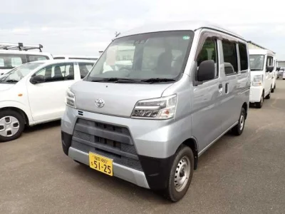 Toyota Pixis Van