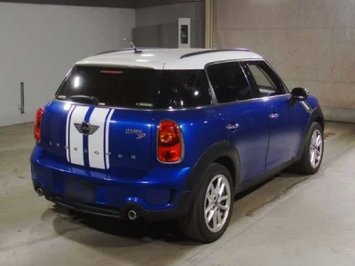 MINI Crossover