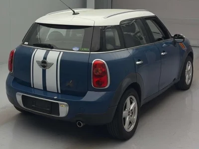 MINI Crossover