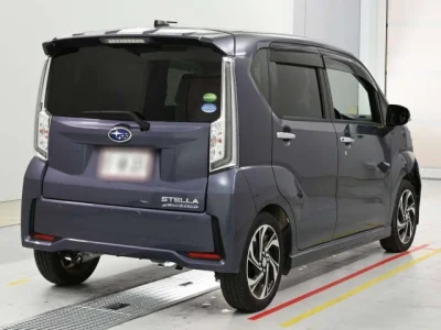 Subaru STELLA