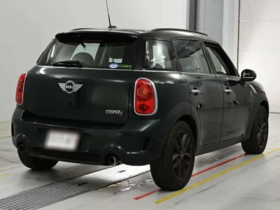 MINI Crossover