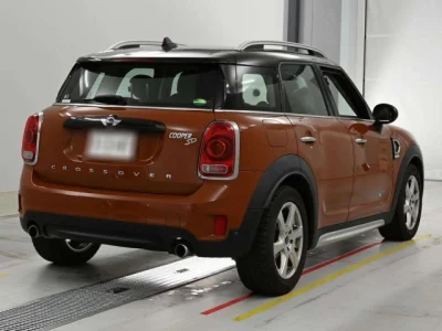MINI Crossover
