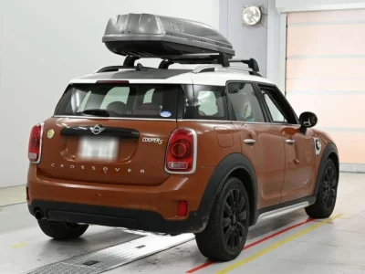 MINI Crossover