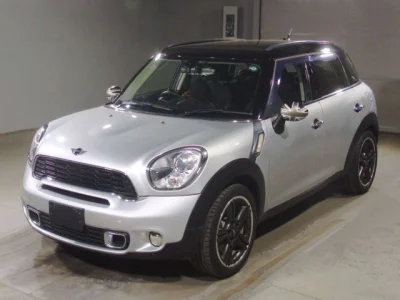 MINI Crossover