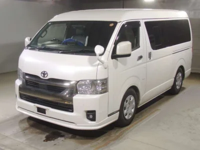 Toyota HiAce Van