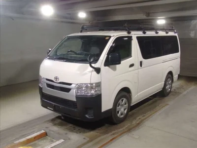 Toyota HiAce Van