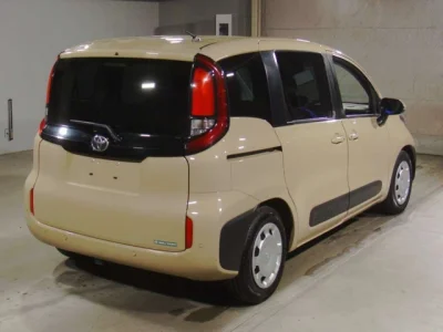 Toyota Sienta