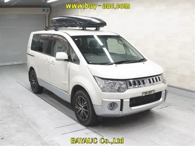 Mitsubishi DELICA D5
