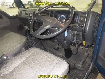 Mazda TITAN