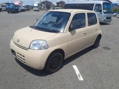 Daihatsu Esse