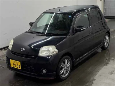 Daihatsu Esse