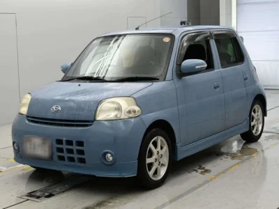 Daihatsu Esse