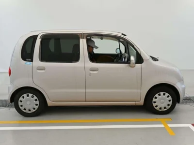 Daihatsu Move Latte