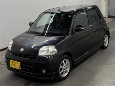 Daihatsu Esse