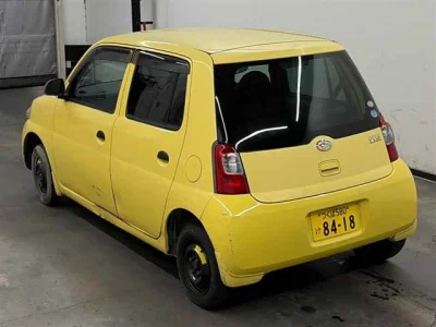 Daihatsu Esse