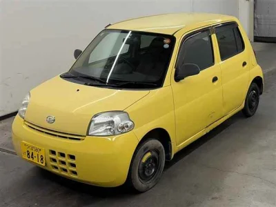 Daihatsu Esse