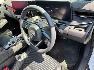 Nissan AURA
