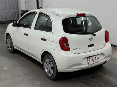 Nissan MARCH