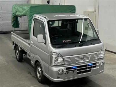 Nissan NT100 Clipper